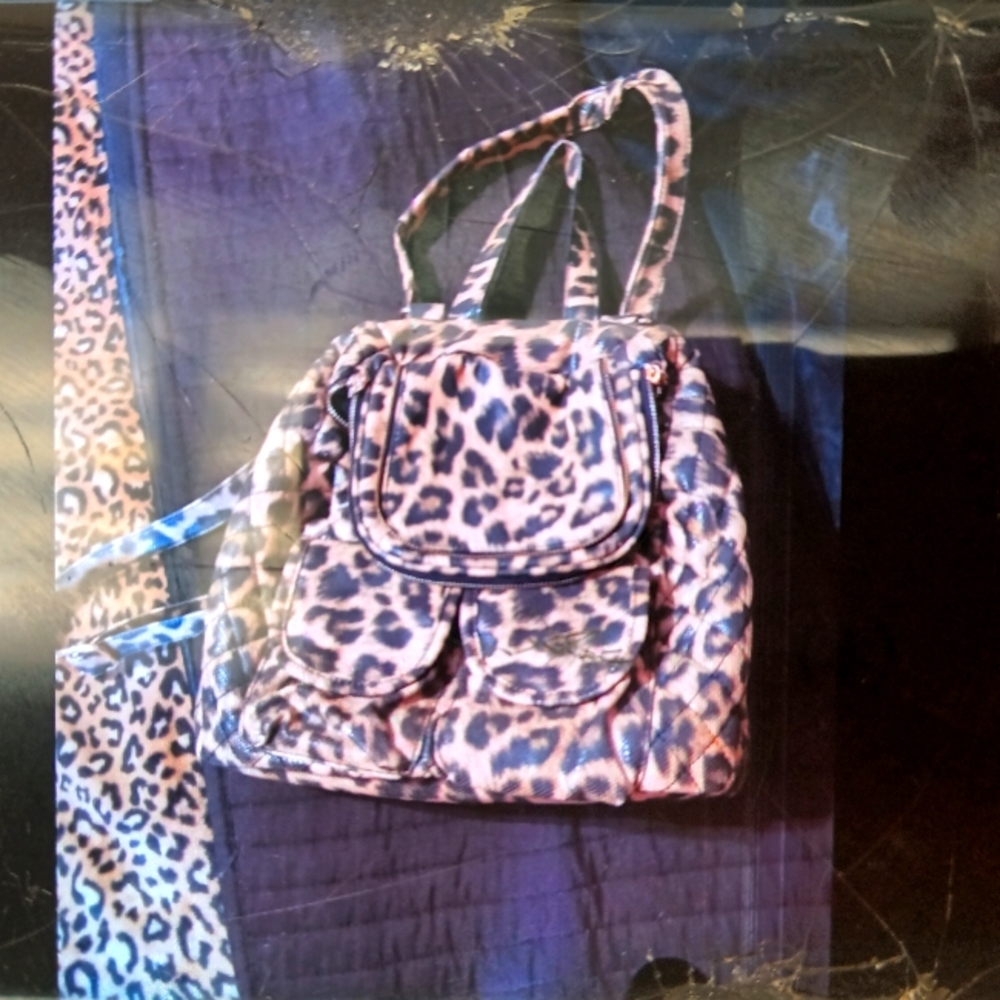 Animal print bookbag with pockets